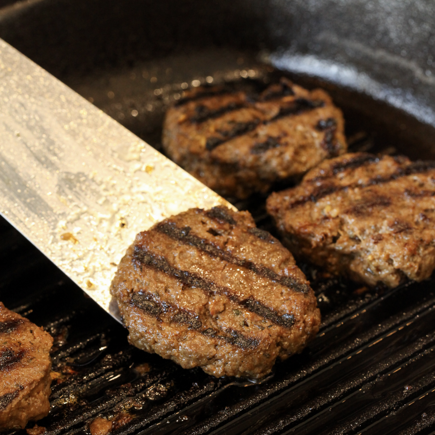 Maple American-style beef sausage breakfast patties